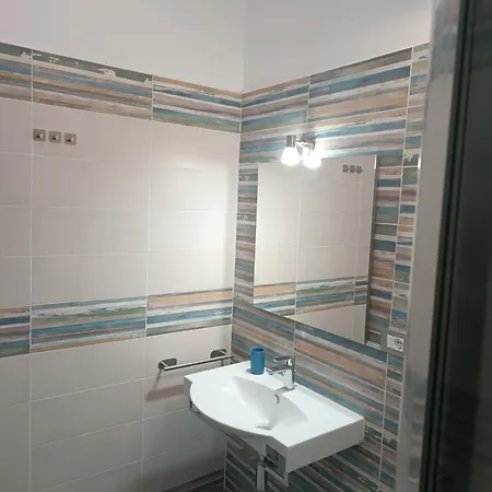 Real Apartment *
