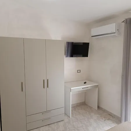 Real Apartment *
